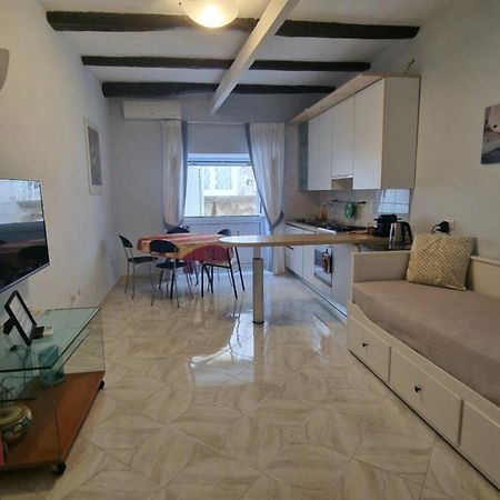 Casa Di Gabri Apartment Naples Luaran gambar